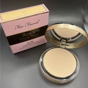 TOO FACED Vanilla Born This Way Complexion Powder